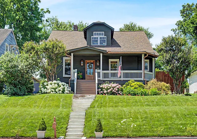 Photo 1 of Single family home for sale at 837 Glen Ave, Nashville, TN 37204 | MLS# 3232415 | Listing updated on 2026-09-28