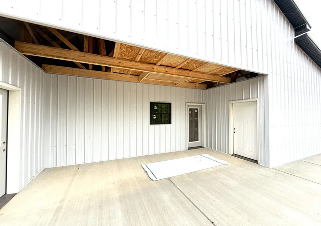 5th image of 5572 Antioch Rd, Hopkinsville, KY 42240 | MLS# 3228666