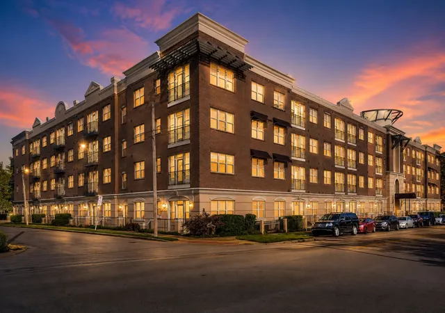2nd image of 3000 Vanderbilt Pl, Nashville, TN 37212