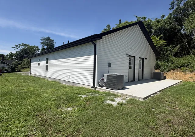 Homes for sale in Carthage, TN | 111 Second Ave, Carthage, TN 37030 | MLS# 3228799