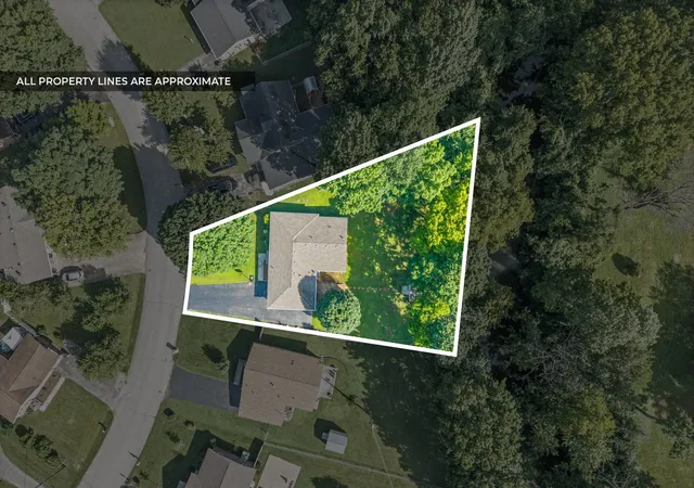Homes for sale in Hopkinsville, KY | 404 Colonial Ter, Hopkinsville, KY 42240 | MLS# 3229364