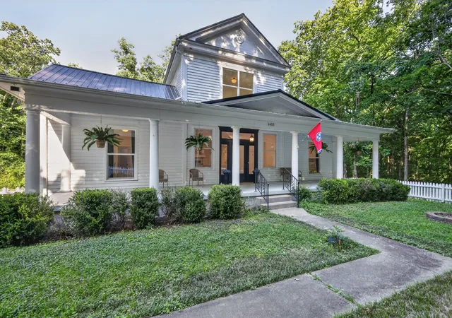 Photo 2 of Single family home for sale at 1455 Mapleash Ave, Columbia, TN 38401 | MLS# 3231322 | Listing updated on 2026-10-10