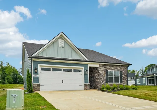 Photo 3 of Single family home for sale at 604 Silver Tr, White House, TN 37188 | MLS# 3232251 | Listing updated on 2026-10-02