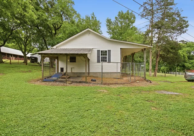 Photo 4 of House for sale at 6222 Cayce Ln, Columbia, TN 38401 | MLS# 3228831 | Listing updated on 2026-09-20