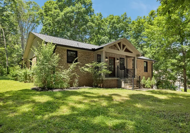 Homes for sale in Dickson, TN | 122 Payne Springs Rd, Dickson, TN 37055 | MLS# 3230574