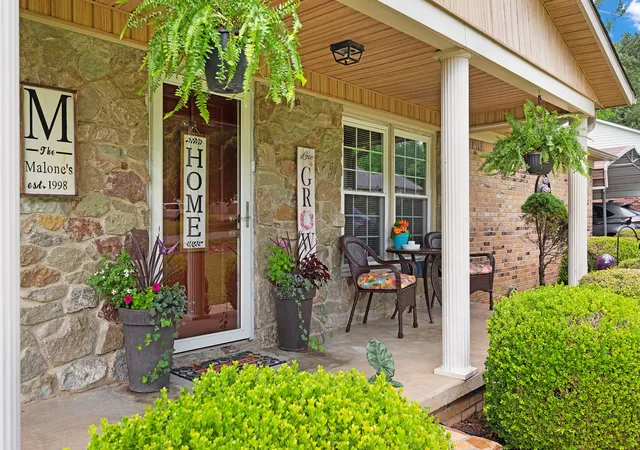Homes for sale in Huntingdon, TN | 187 Sunset Dr, Huntingdon, TN 38344 | MLS# 3228965