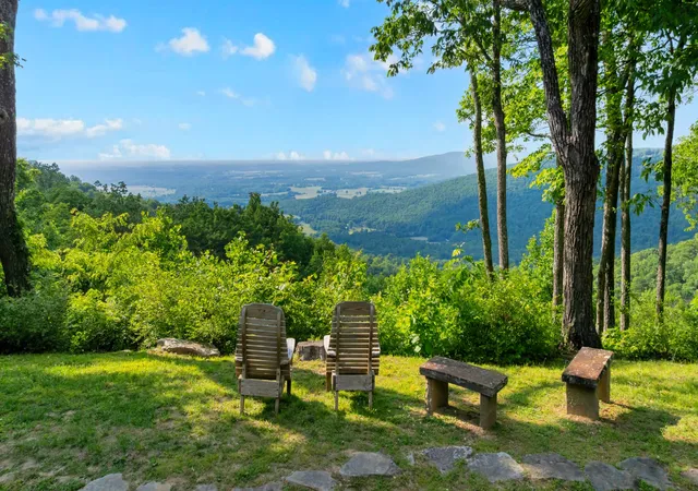 Photo 1 of Single family home for sale at 80 Unaka Dr, Monteagle, TN 37356 | MLS# 3229966 | Listing updated on 2026-09-13