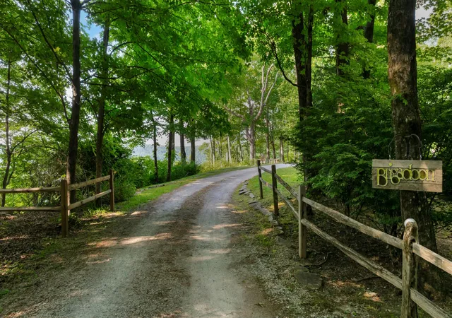 Homes for sale in Monteagle, TN | 80 Unaka Dr, Monteagle, TN 37356 | MLS# 3229966