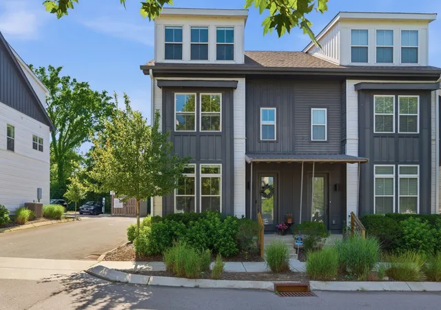 3rd image of 647 Nashua Ln, Nashville, TN 37209 | MLS# 3229237