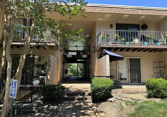 1st image of 420 Walton Ln #i41, Madison, TN 37115 | MLS# 3232546
