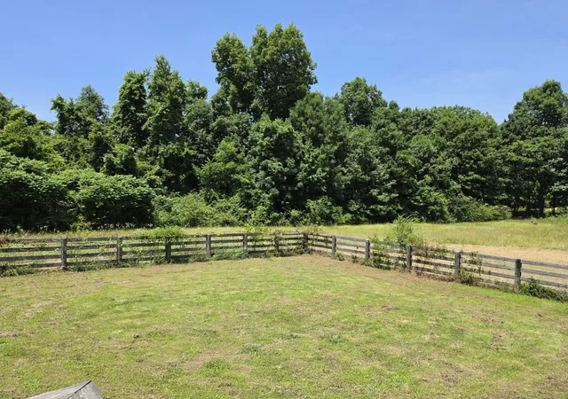 3rd image of 202 Ridgewood Ln, Shelbyville, TN 37160 | MLS# 3229224