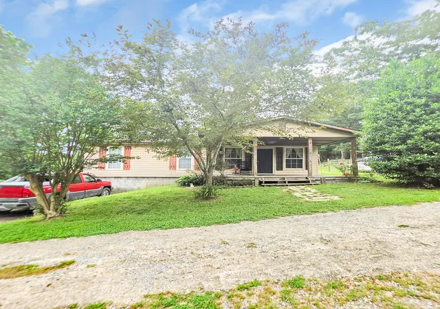 Homes for sale in Whitwell, TN | 240 Ridge Road, Whitwell, TN 37397 | MLS# 3229181