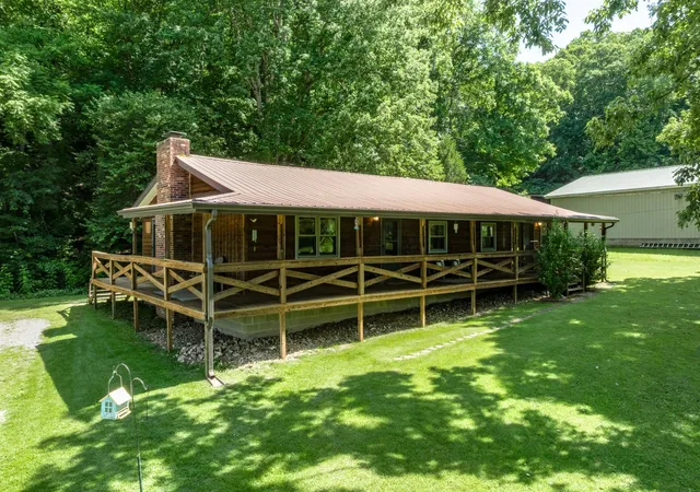 Homes for sale in Waverly, TN | 720 Nix Lane, Waverly, TN 37185 | MLS# 3230507