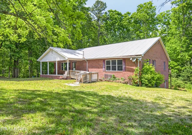Photo 4 of Single family home for sale at 1161 Charlie Doss Rd, Jamestown, TN 38556 | MLS# 3229209 | Listing updated on 2026-10-06