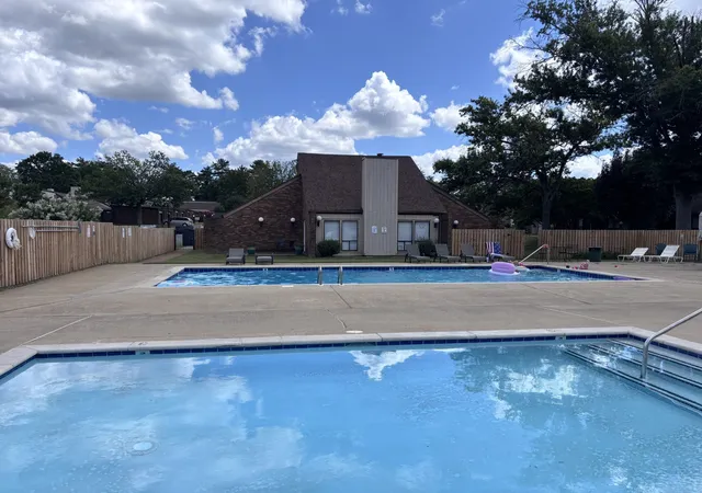 Photo 3 of Sale Pending at 130 Saddle Tree Ct, Hermitage, TN 37076 | MLS# 3231813 | Listing updated on 2026-09-26