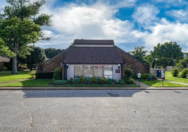 Photo 4 of Sale Pending at 130 Saddle Tree Ct, Hermitage, TN 37076 | MLS# 3231813 | Listing updated on 2026-09-26