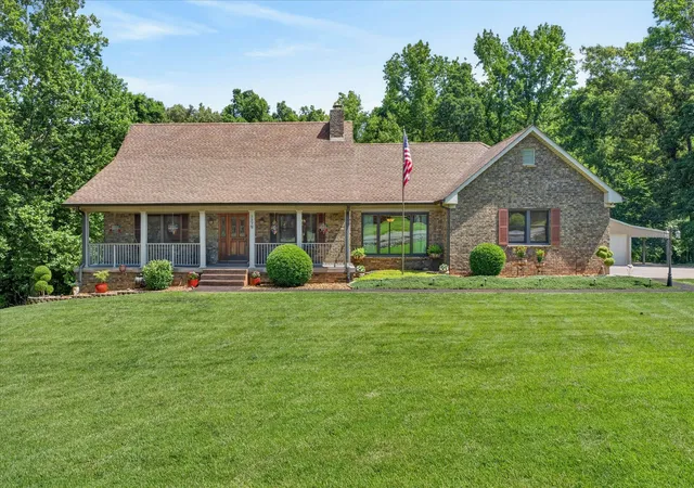 Photo 1 of Single family home for sale at 1175 Hutcheson Ln, Clarksville, TN 37040 | MLS# 3234045 | Listing updated on 2026-08-29