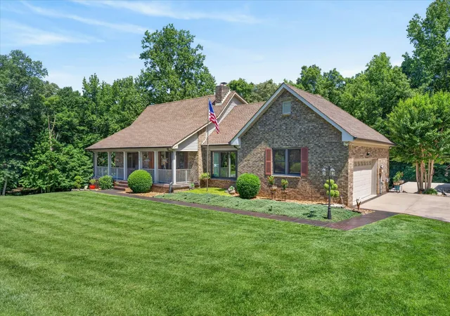 Photo 3 of Single family home for sale at 1175 Hutcheson Ln, Clarksville, TN 37040 | MLS# 3234045 | Listing updated on 2026-08-29