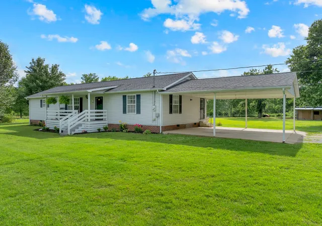Homes for sale in Lewisburg, TN | 1936 Word Rd, Lewisburg, TN 37091 | MLS# 3242040