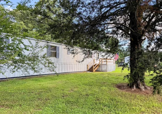 Homes for sale in Holladay, TN | 90 Coxburg Road North, Holladay, TN 38341 | MLS# 3249076