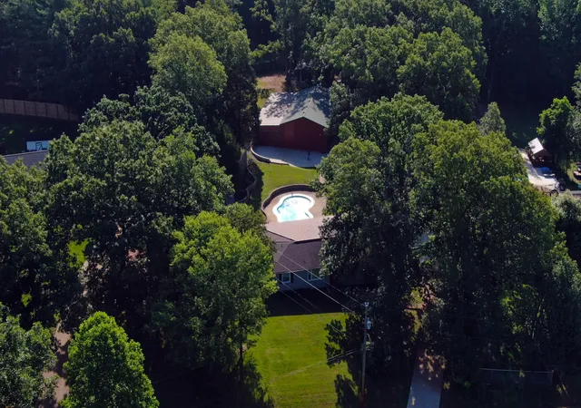 Photo 3 of Single family home for sale at 4537 Louise Crk Rd, Cunningham, TN 37052 | MLS# 3247014 | Listing updated on 2026-09-23