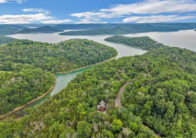 2nd image of 110 Lake Meadow Dr, Smithville, TN 37166 | MLS# 3234771