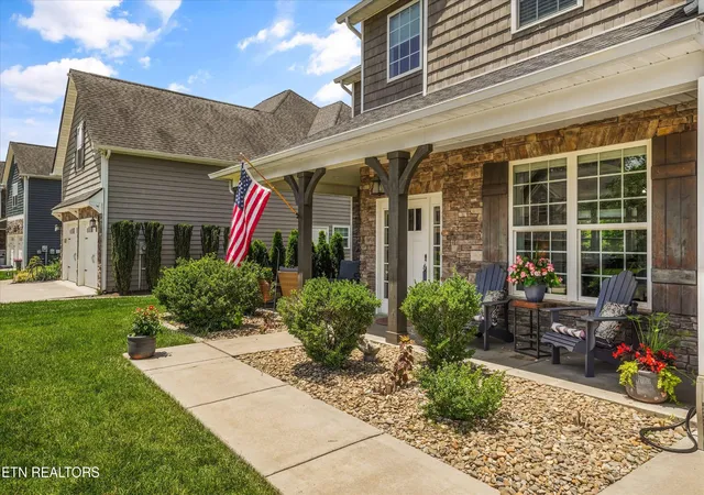 Photo 4 of Sale Pending at 12311 Blacksburg Ln, Knoxville, TN 37922 | MLS# 3229489 | Listing updated on 2026-09-29