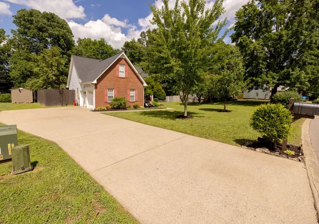 4th image of 2027 Skyline Dr, Goodlettsville, TN 37072 | MLS# 3244348
