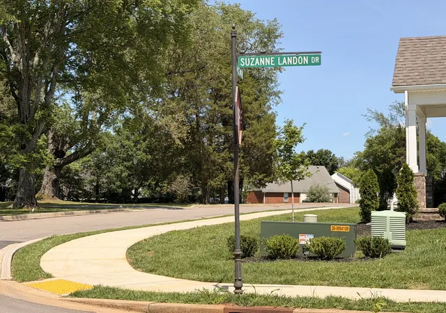 Photo 4 of Sale Pending at 2919 Suzanne Landon Dr, Murfreesboro, TN 37130 | MLS# 3230226 | Listing updated on 2026-08-19