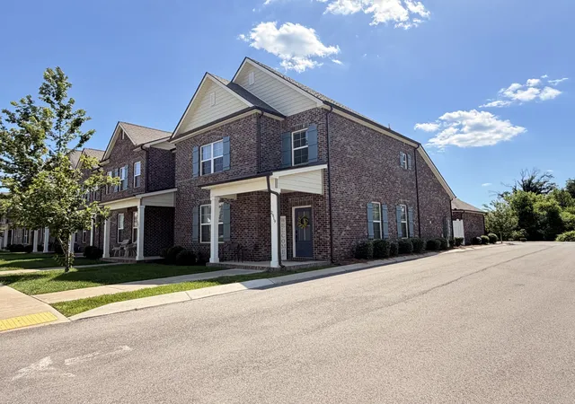 Photo 3 of Sale Pending at 2919 Suzanne Landon Dr, Murfreesboro, TN 37130 | MLS# 3230226 | Listing updated on 2026-08-19