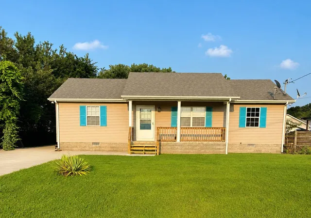Photo 1 of Single family home for sale at 28 Hawthorne Dr, Manchester, TN 37355 | MLS# 3309480 | Listing updated on 2026-09-02