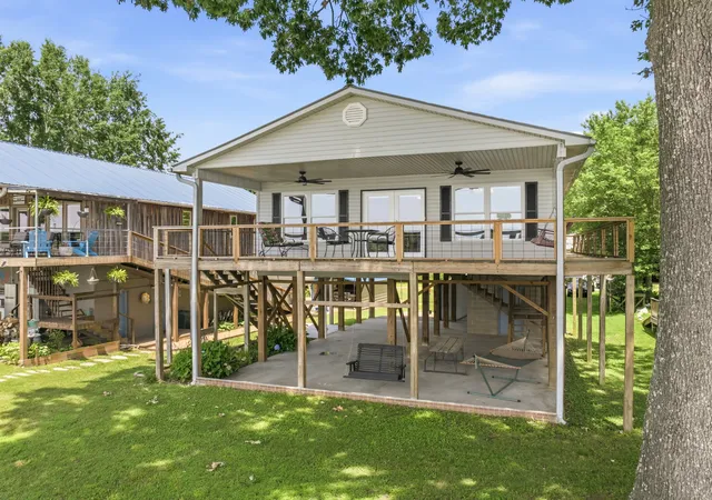 Homes for sale in Decaturville, TN | 1728 Yarbro Landing Ln, Decaturville, TN 38329 | MLS# 3231314