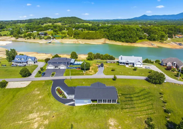51st image of 1971 Harbor Hills Dr, Dandridge, TN 37725 | MLS# 3229583