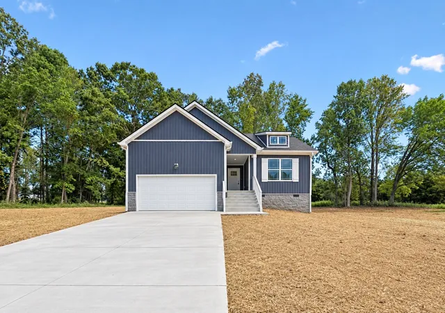 Photo 1 of Single family home for sale at 213 Dusty Rd, Dickson, TN 37055 | MLS# 3229635 | Listing updated on 2026-08-27