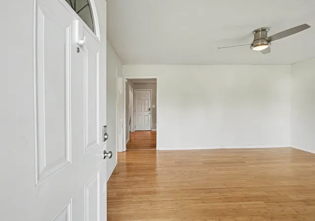 Photo 3 of Single family home for sale at 217 Bob White Dr, Clarksville, TN 37042 | MLS# 3230922 | Listing updated on 2026-09-19