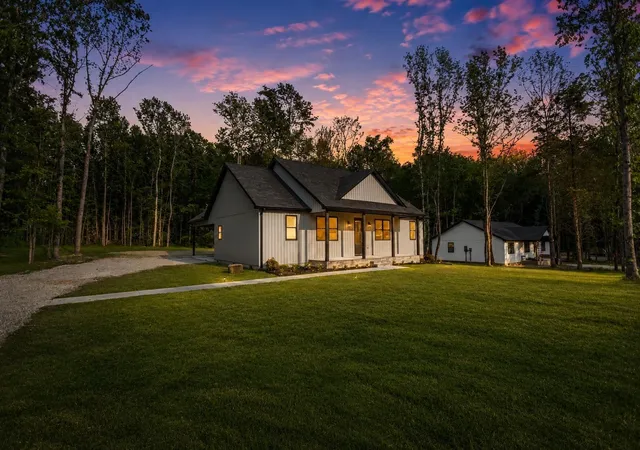 3rd image of 39 Bluebird Trail, Estill Springs, TN 37330 | MLS# 3234824