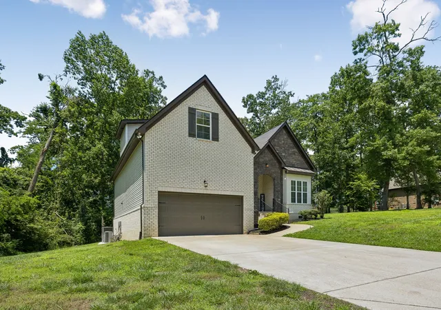 3rd image of 4530 General Forest Cir, Bon Aqua, TN 37025 | MLS# 3229936