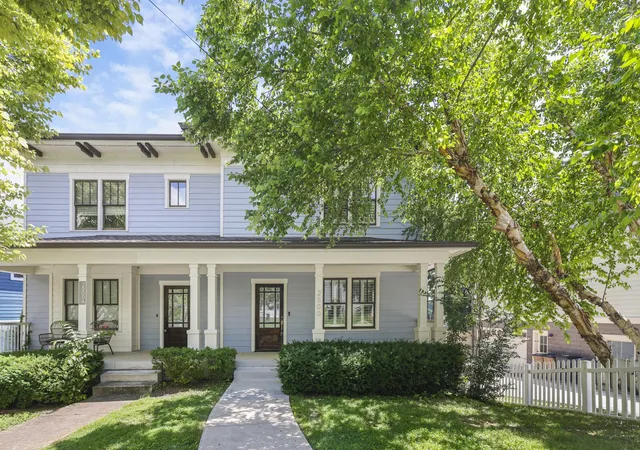 Homes for sale in Nashville, TN | 2500b 9th Ave S, Nashville, TN 37204 | MLS# 3242374