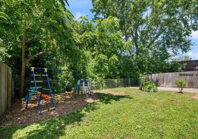 Photo 3 of Single family home for sale at 4848 Whittier Dr, Old Hickory, TN 37138 | MLS# 3229963 | Listing updated on 2026-10-05
