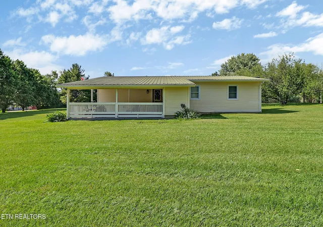 Homes for sale in Jamestown, TN | 1019 Lincoln Rd, Jamestown, TN 38556 | MLS# 3229735