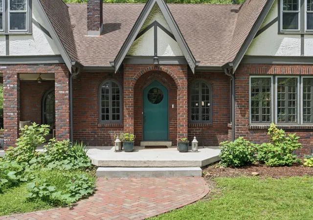 Photo 3 of Single family home for sale at 1203 Mcgavock Pike, Nashville, TN 37216 | MLS# 3282624 | Listing updated on 2026-09-18