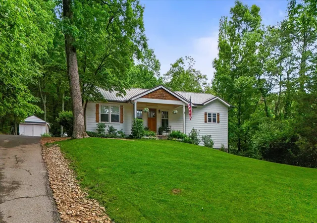 3rd image of 508 Mcfarland Road, Lookout Mountain, GA 30750 | MLS# 3519390