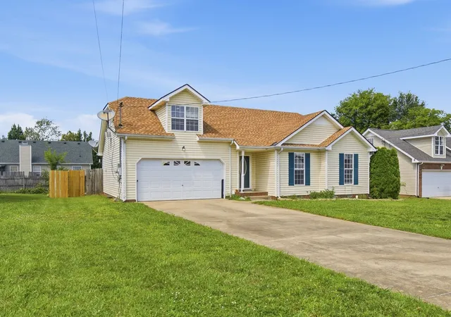 2nd image of 2423 Mccalls Way, Clarksville, TN 37042 | MLS# 3232782