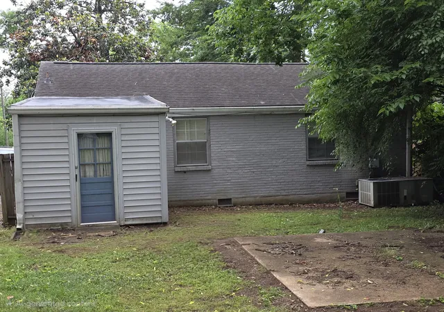 Photo 3 of Single family home for sale at 2500 Sharondale Dr, Nashville, TN 37215 | MLS# 3230769 | Listing updated on 2026-09-05