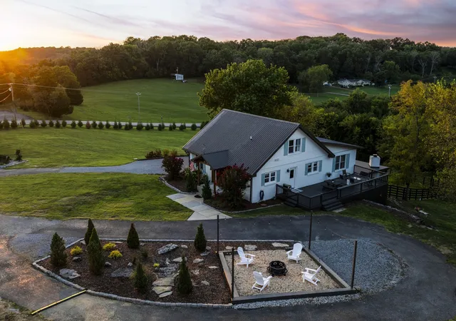 Photo 3 of Single family home for sale at 2700 Clayton Arnold Rd, Thompsons Station, TN 37179 | MLS# 3243147 | Listing updated on 2026-08-19