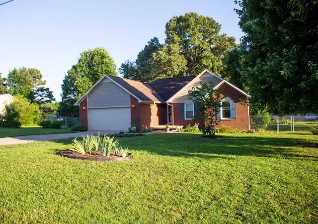 Photo 1 of Single family home for sale at 4019 Belle Orchard Dr, Fayetteville, TN 37334 | MLS# 3229857 | Listing updated on 2026-09-30