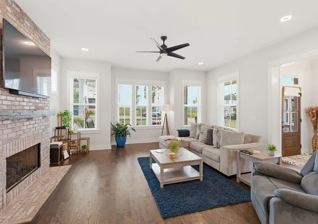 Photo 3 of Single family home for sale at 1508 E Stewarts Ln, Nashville, TN 37218 | MLS# 3233927 | Listing updated on 2026-09-24
