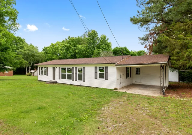 Homes for sale in Loretto, TN | 225 Vine Cir, Loretto, TN 38469 | MLS# 3229887