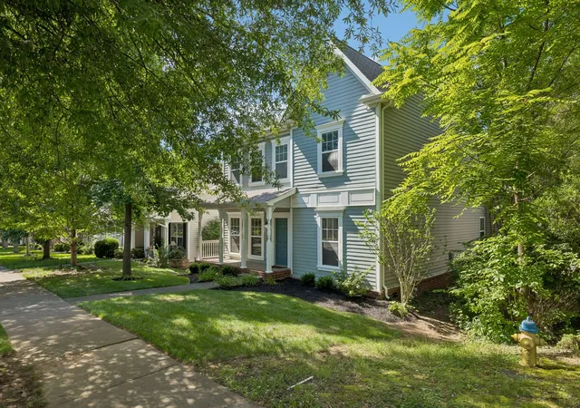 Photo 2 of Single family home for sale at 1120 Hudson Ln, Franklin, TN 37067 | MLS# 3244792 | Listing updated on 2026-09-22