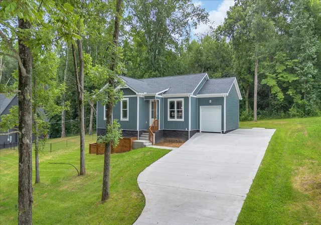 Homes for sale in Morrison, TN | 634 Mountain View Dr, Morrison, TN 37357 | MLS# 3250638
